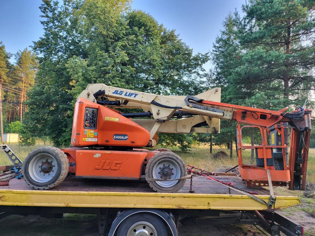 JLG E400 AJP